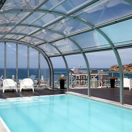Hotel Praia 4*